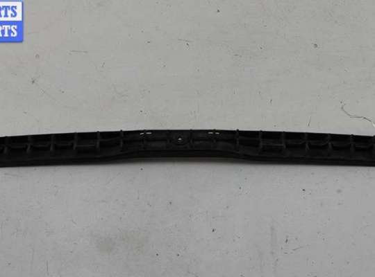 Кронштейн бампера заднего VG2723948 на Volkswagen Passat B5+ (GP)