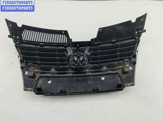 купить Решетка радиатора на Volkswagen Passat B6