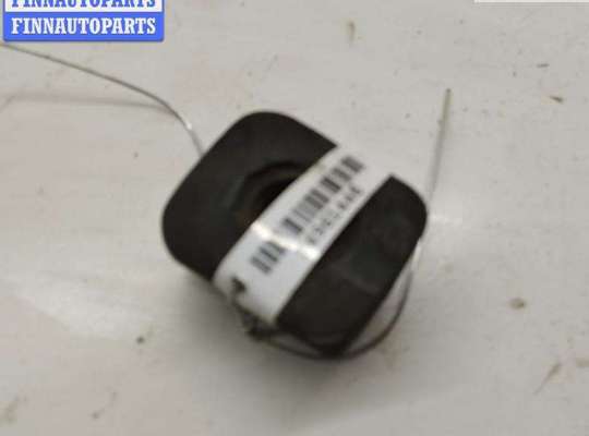 купить Кронштейн радиатора на Audi A4 B6 (2001-2004)