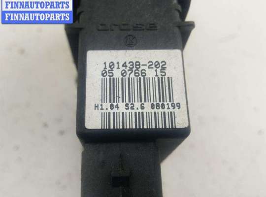 купить Моторчик стеклоподъемника задний правый на Volkswagen Golf-4