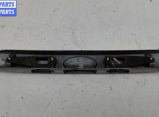 купить Накладка подсветки номера на Ford Mondeo III (2000-2007)