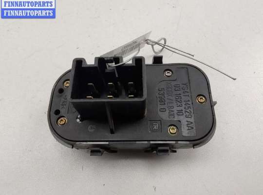 Блок управления стеклоподъёмниками на Ford Focus I