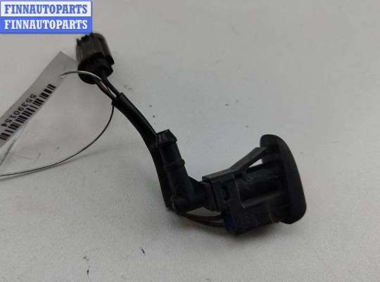 Купить Форсунка омывателя на BMW 3 E46 (1998-2006) Форсунка омывателя BM3612949 на BMW 3 E46 (1998-2006)