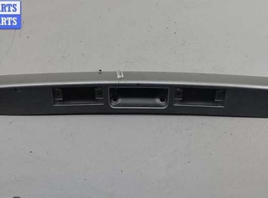 купить Накладка подсветки номера на Chrysler Voyager (2001-2007)