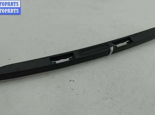 Купить Накладка подсветки номера на Ford Fusion Накладка подсветки номера FO2177349 на Ford Fusion