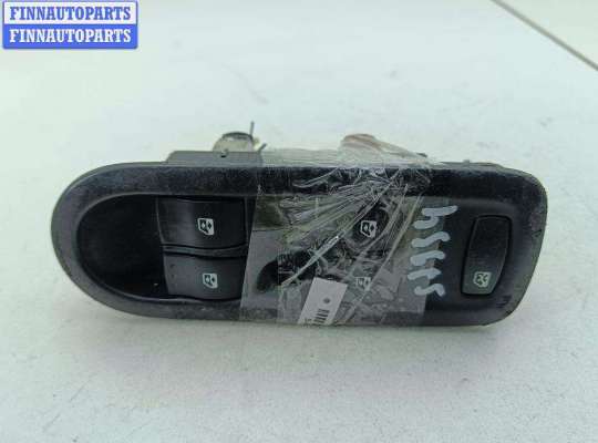 купить Блок кнопок управления стеклоподъемниками на Renault Scenic II (2003-2009)