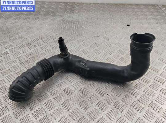 купить Патрубок интеркулера на Chrysler Voyager (2001-2007)