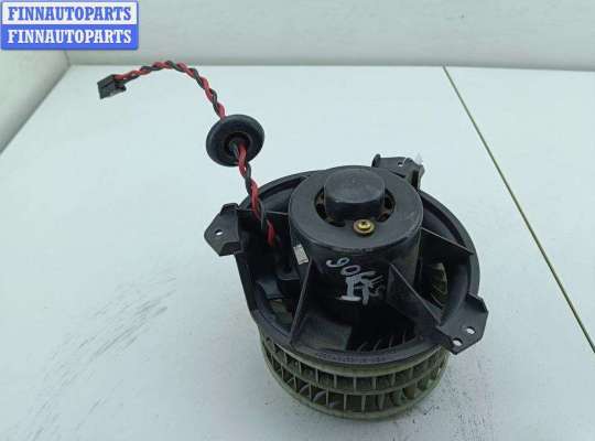 купить Двигатель отопителя (моторчик печки) на Chrysler Voyager (2001-2007)