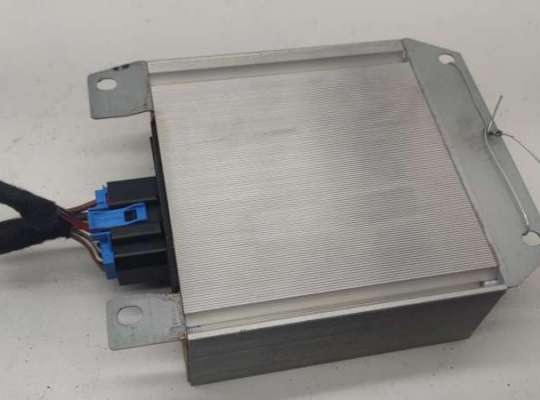 купить Усилитель музыкальный на Audi A4 B6 (2001-2004)