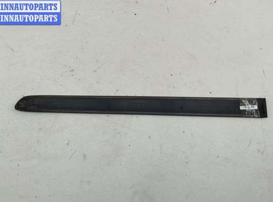 купить Молдинг двери задней правой на Volkswagen Touran