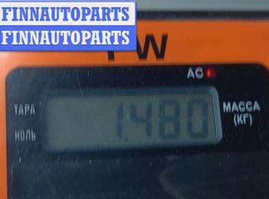 купить Петля двери передней правой на Volkswagen Golf-6