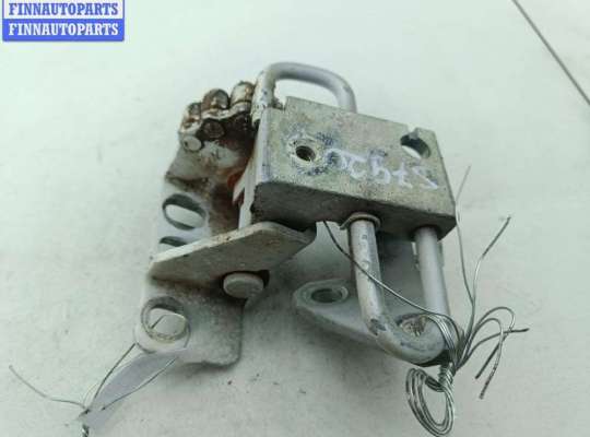 купить Петля двери передней правой на Volkswagen Golf-6