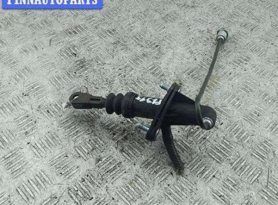 купить Цилиндр сцепления главный на Opel Omega B (1994-2003)