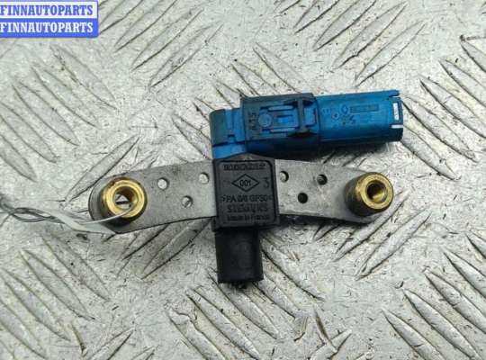 Датчик положения коленвала RN1574161 на Renault Scenic I (1996-2003)