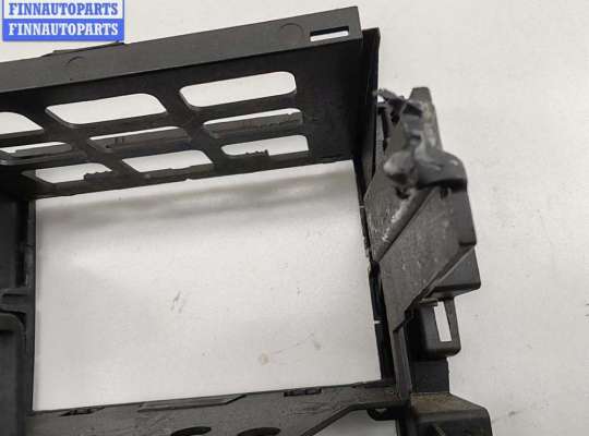 купить Рамка магнитолы на Volkswagen Golf-4