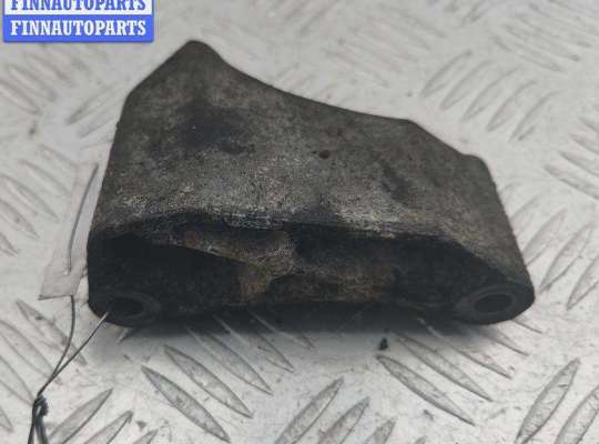 купить Кронштейн компрессора кондиционера на Mercedes Vito-1 W638 (1996-2003)