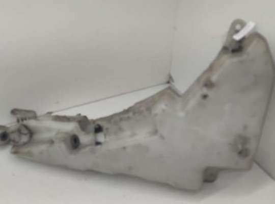 купить Бачок омывателя на Audi A6 C6 (2004-2011)