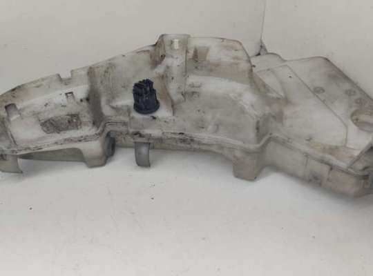 купить Бачок омывателя на Audi A6 C6 (2004-2011)