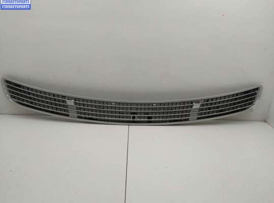 купить Решетка капота на Mercedes C-Class W203 (2000-2006)