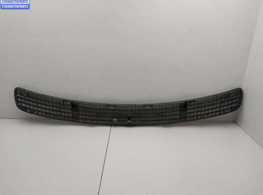 купить Решетка капота на Mercedes C-Class W203 (2000-2006)