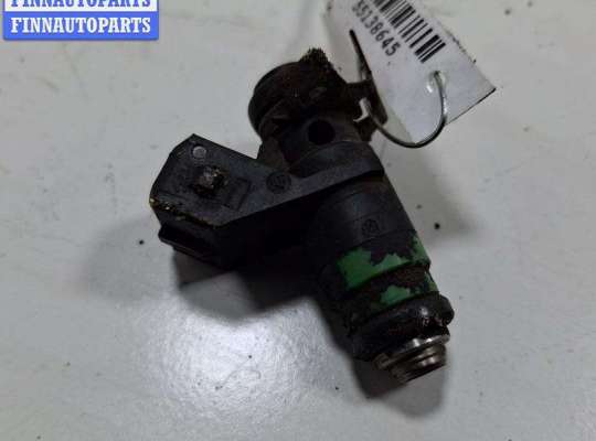 Купить Форсунка топливная на Renault Scenic II (2003-2009) Форсунка топливная RN1522802 на Renault Scenic II (2003-2009)