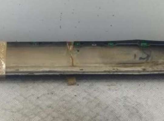 купить Накладка на порог наружная левая на BMW 5 E60/E61 (2003-2010)