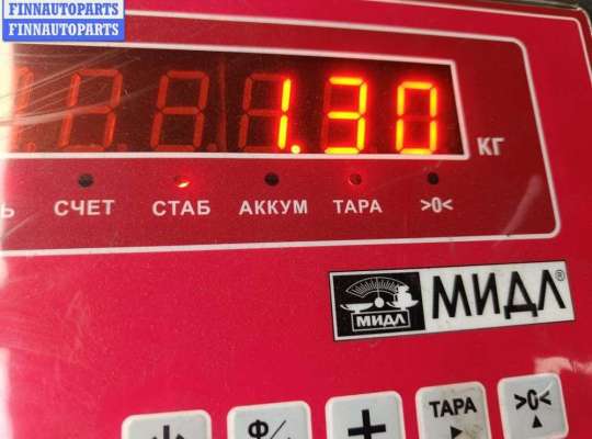 купить Уплотнитель двери передней правой на Volkswagen Passat B7