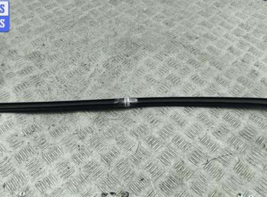 купить Молдинг лобового стекла на Audi Q7 4L (2005-2015)