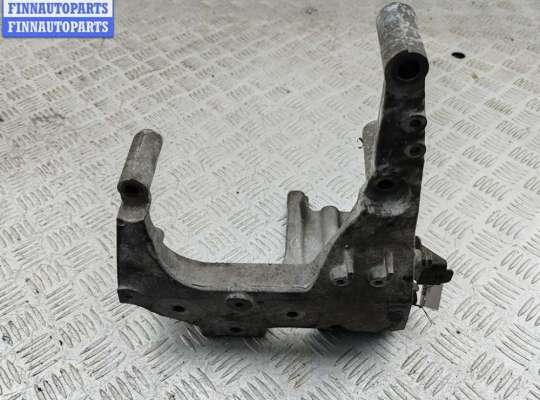 купить Кронштейн двигателя опорный на Renault Koleos