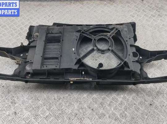 купить Рамка передняя (панель кузовная, телевизор) на Volkswagen Golf-3