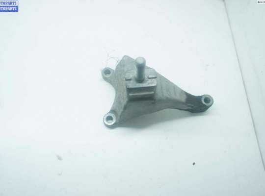 Кронштейн КПП опорный FO1252378 на Ford Mondeo III (2000-2007)