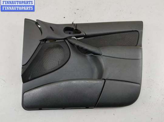 Обшивка двери передней правой (дверная карта) FO1987126 на Ford Focus I (1998-2005)