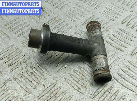 Фланец (тройник) системы охлаждения на Volkswagen Transporter T4