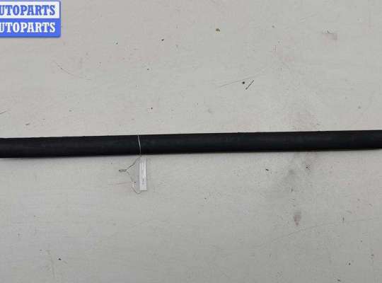 купить Молдинг двери задней левой на Volkswagen Golf-4