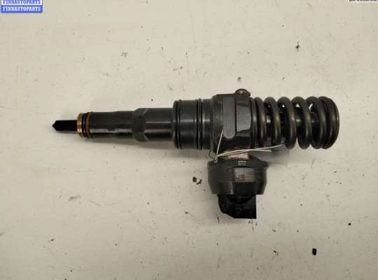 Форсунка топливная на Volkswagen Golf IV (1J)