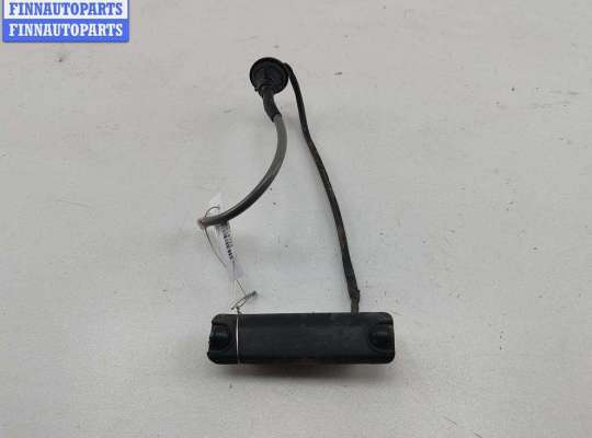 купить Кнопка открывания багажника на Toyota Avensis (2003-2008)
