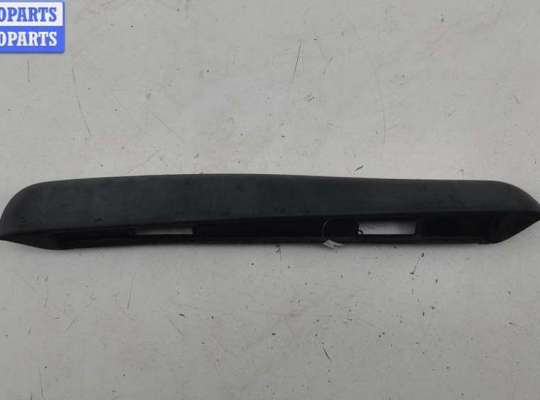 Планка подсветки номера на Renault Master II