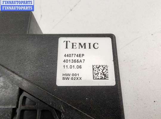 купить Моторчик стеклоподъемника передний правый на Skoda Fabia mk1 (6Y)