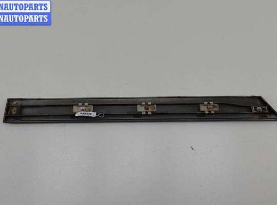 купить Молдинг двери задней левой на Mercedes C-Class W203 (2000-2006)