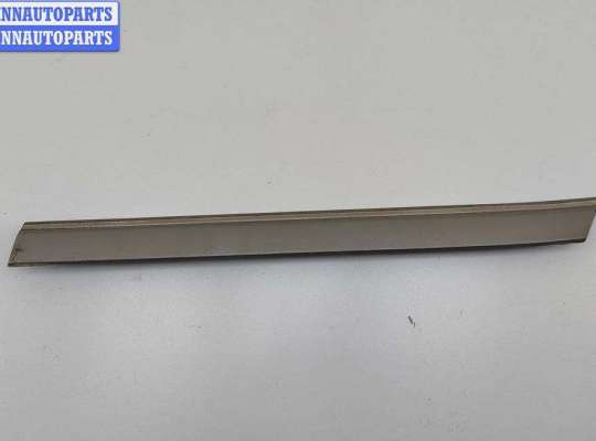Молдинг двери задней левой MB1488134 на Mercedes C-Class W203 (2000-2006)