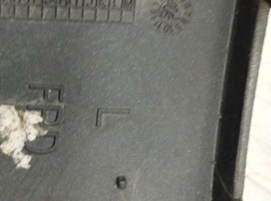 купить Ус под фонарь (накладка) левый на Seat Alhambra (2000-2010)