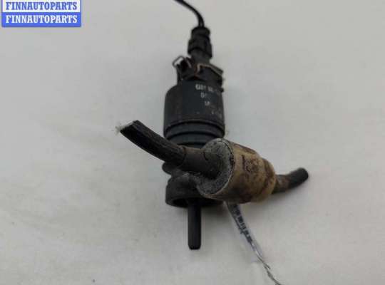 Моторчик (насос) омывателя на Opel Zafira A