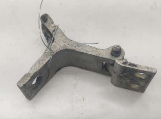 купить Петля двери передней левой на Audi 80 B3 (1987-1992)