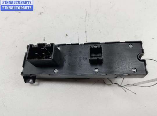 купить Блок кнопок управления стеклоподъемниками на Ford Focus II (2004-2011)