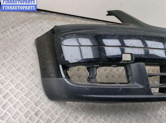 Бампер передний на Volkswagen Touran I (1T)