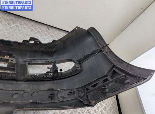 Бампер передний на Volkswagen Touran I (1T)