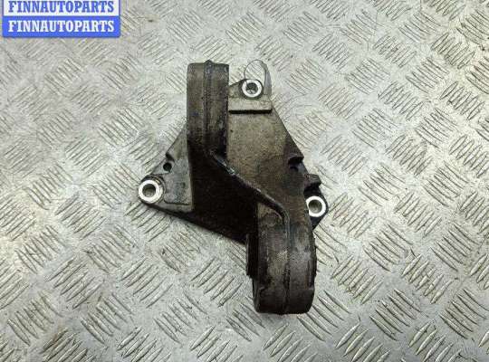 Кронштейн крепления PG1233601 на Peugeot 807