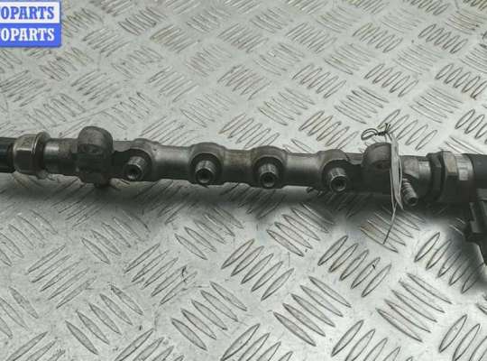 купить Рампа (рейка) топливная на Volkswagen Passat B7