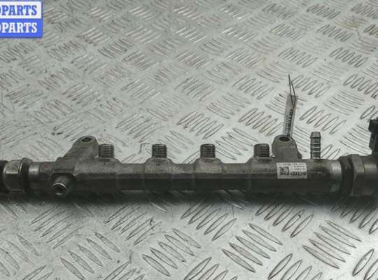 купить Рампа (рейка) топливная на Volkswagen Passat B7