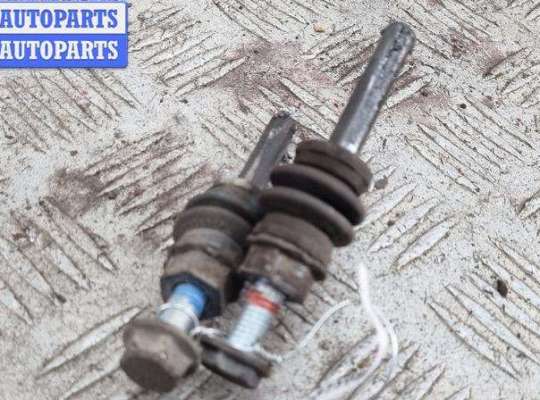 купить Болт крепления на Volkswagen Touran